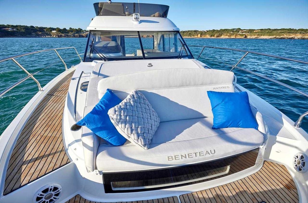 BENETEAU ANTARES 12 FLY