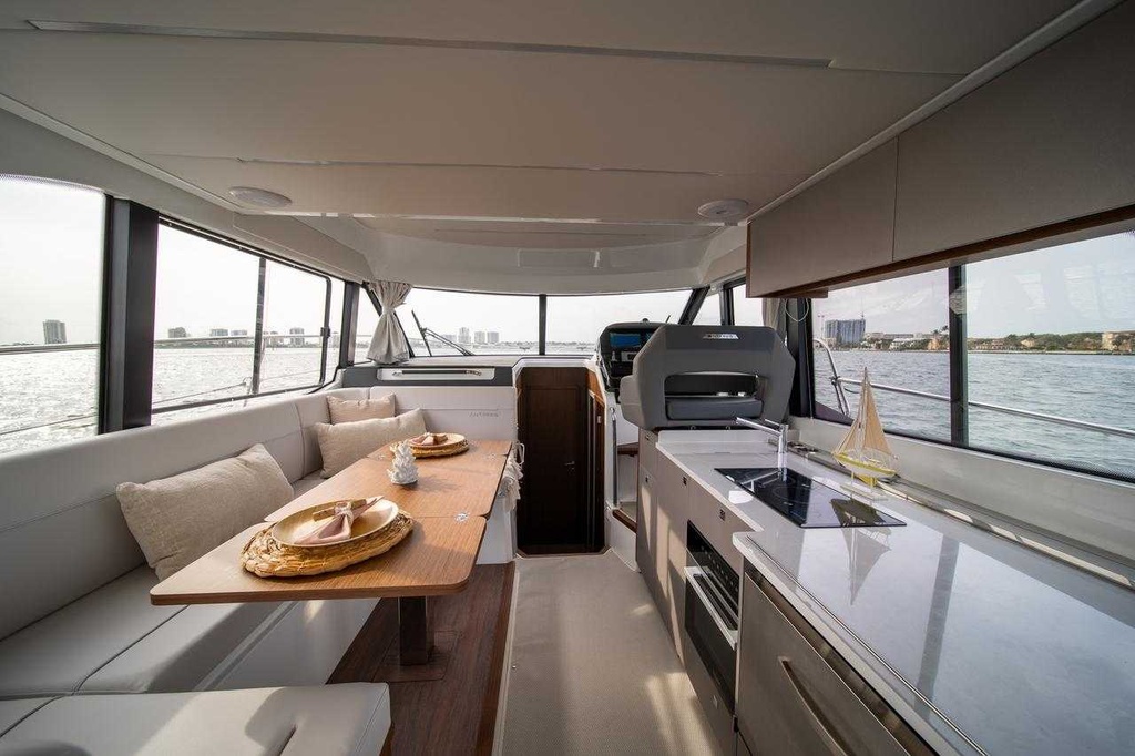 BENETEAU ANTARES 12 FLY