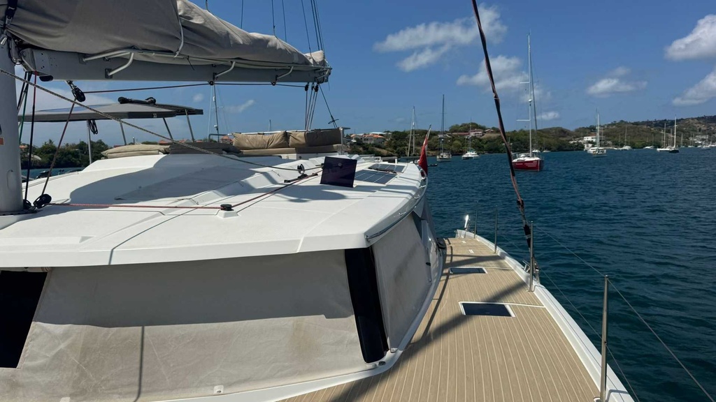 FOUNTAINE PAJOT SAONA 47 