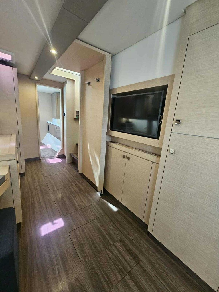 FOUNTAINE PAJOT SAONA 47 