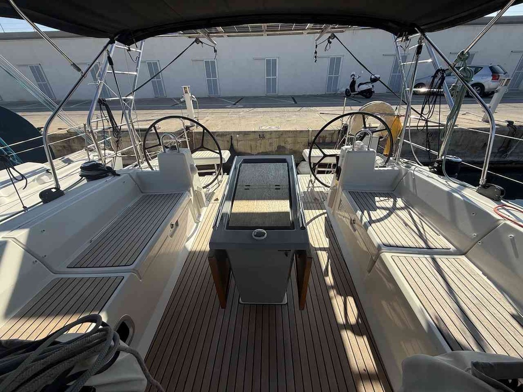 ​BENETEAU OCEANIS 41.1