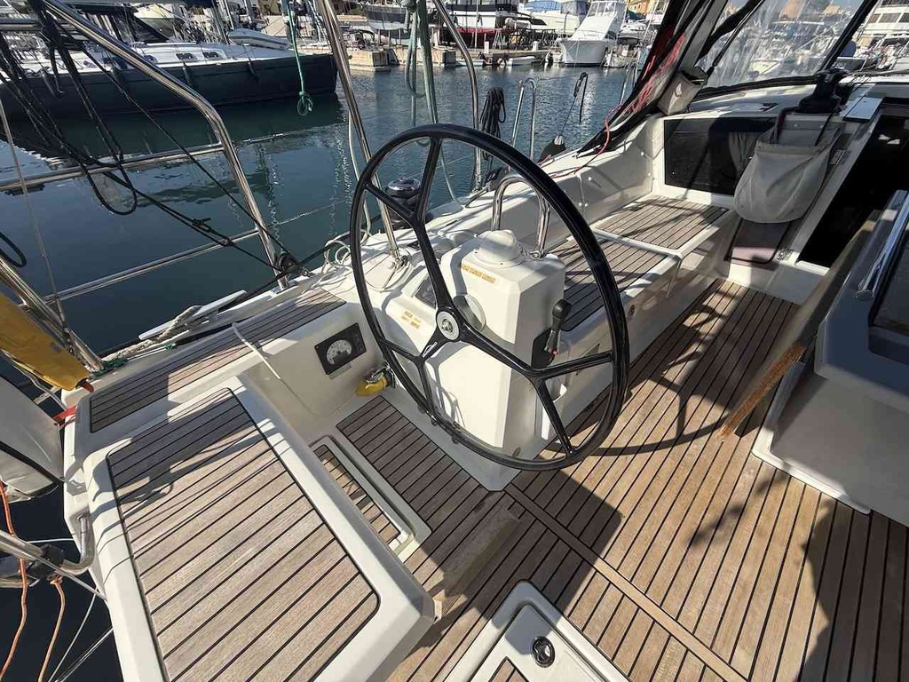 ​BENETEAU OCEANIS 41.1