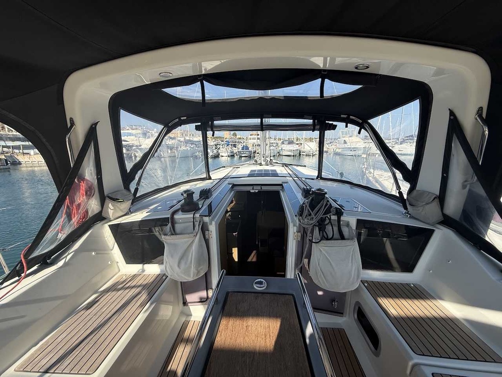 ​BENETEAU OCEANIS 41.1