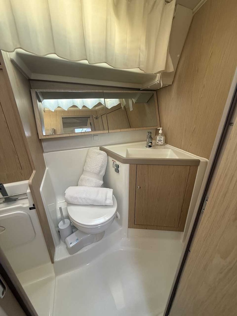 ​BENETEAU OCEANIS 41.1