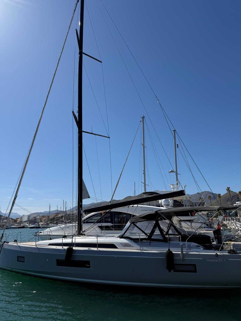 BENETEAU OCEANIS 51.1