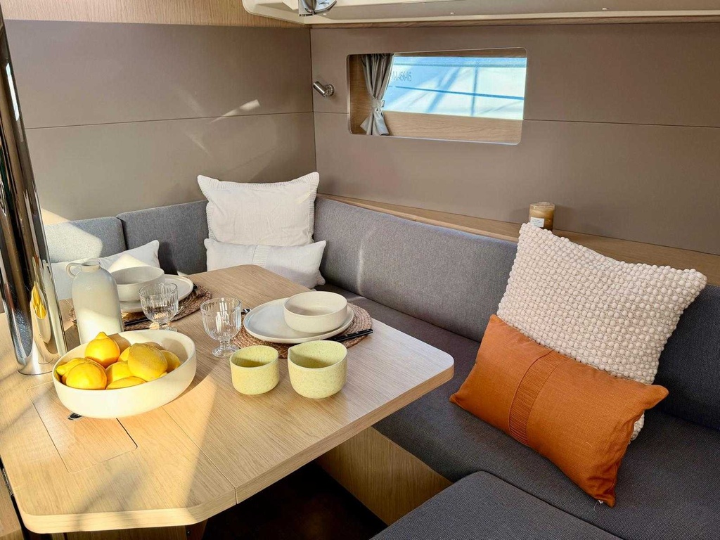​BENETEAU OCEANIS 41.1