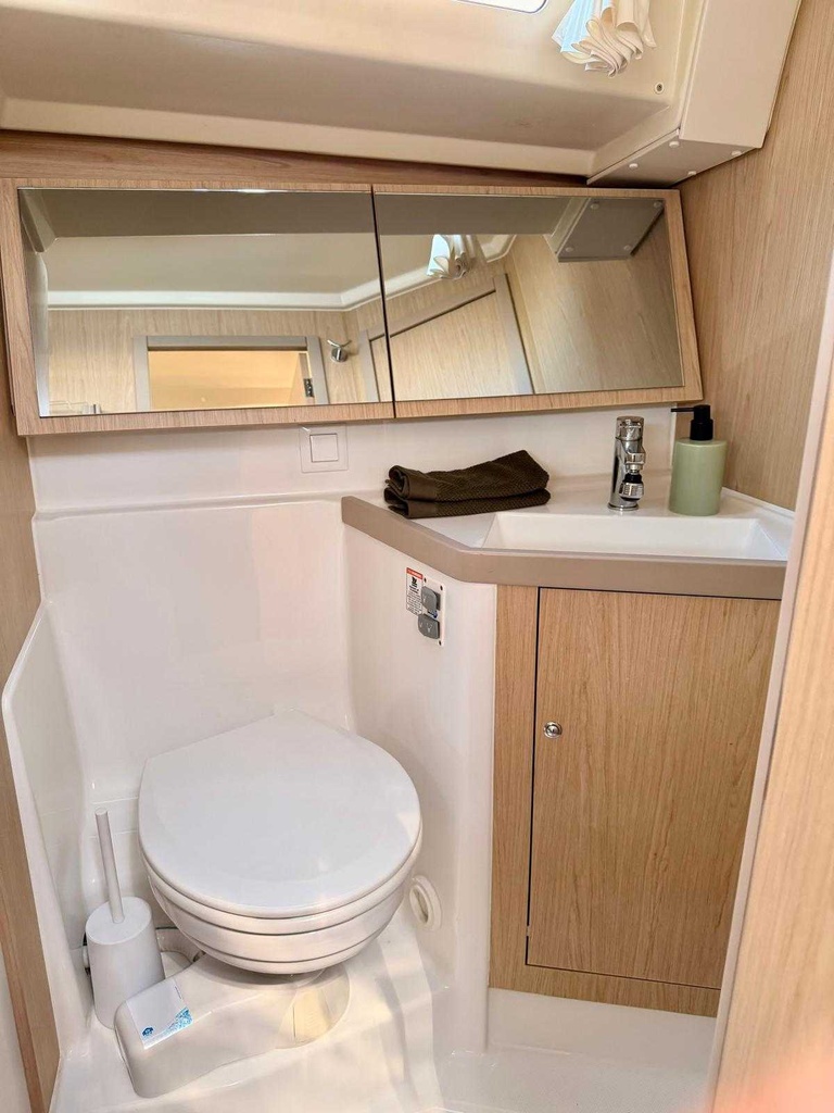 ​BENETEAU OCEANIS 41.1