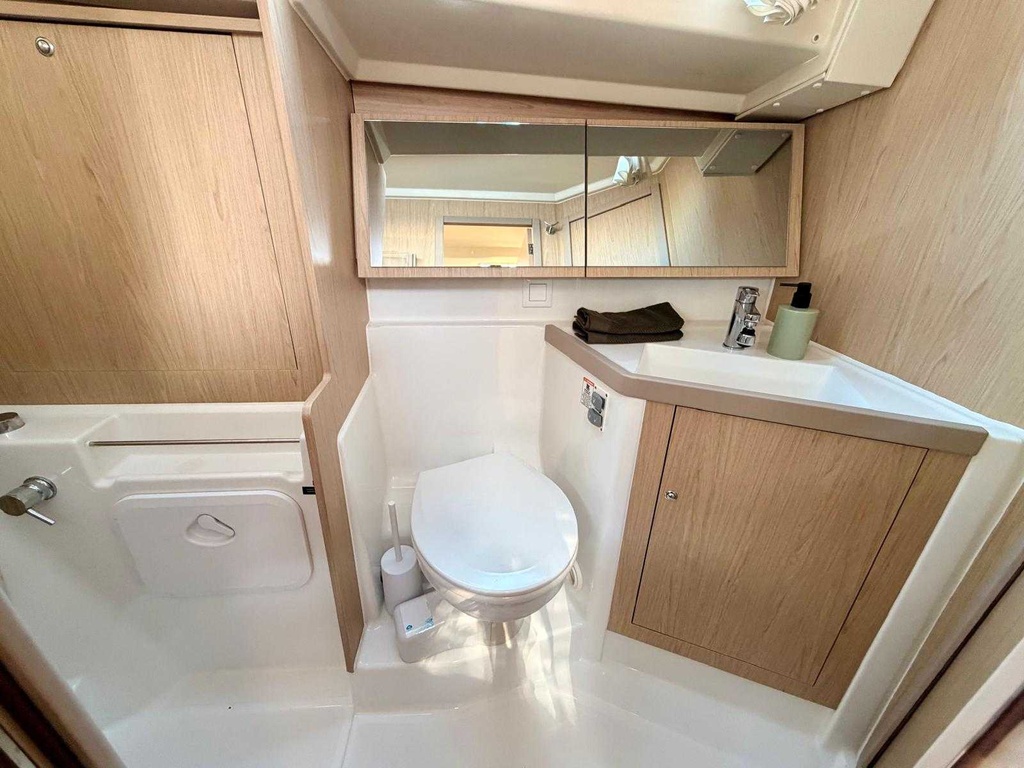 ​BENETEAU OCEANIS 41.1