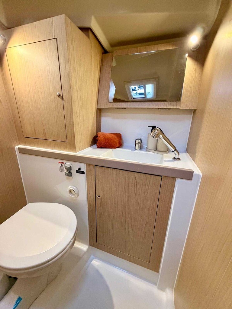 ​BENETEAU OCEANIS 41.1