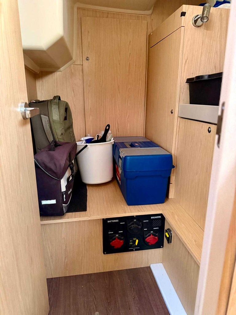 ​BENETEAU OCEANIS 41.1