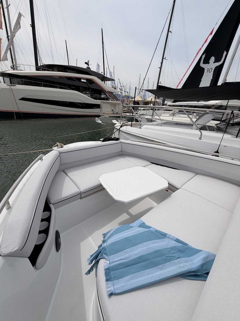 BENETEAU GRAN TURISMO 35