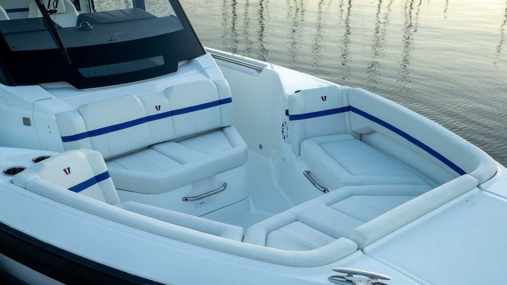 WELLCRAFT 28 EXPLORER