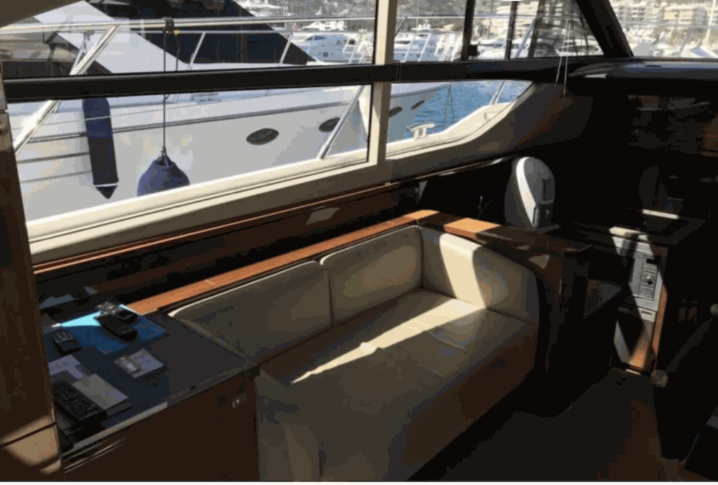 PRINCESS FLYBRIDGE 43