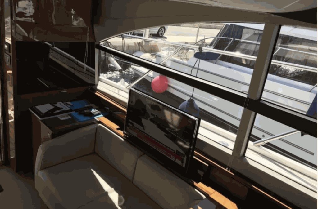 PRINCESS FLYBRIDGE 43