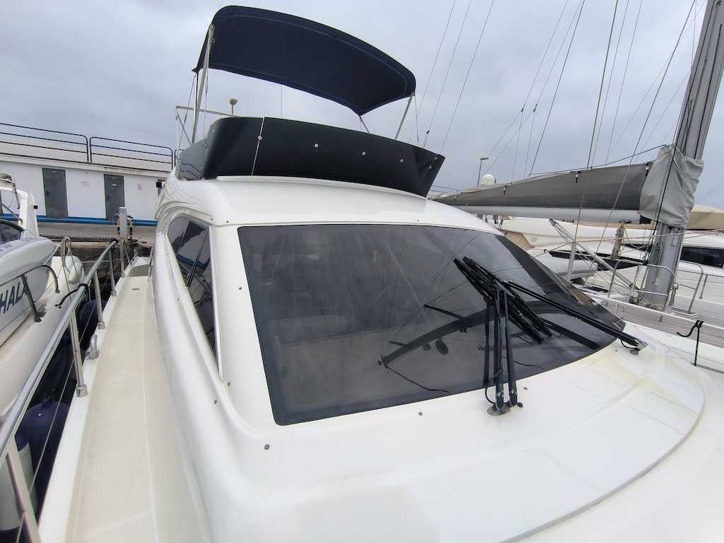 FERRETTI YACHTS 430