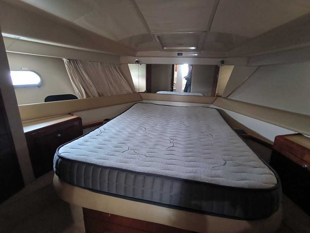 FERRETTI YACHTS 430