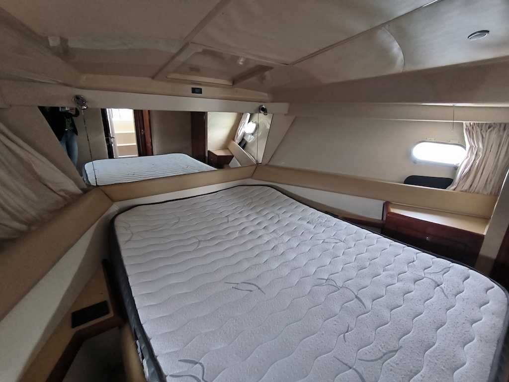 FERRETTI YACHTS 430