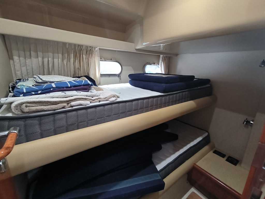 FERRETTI YACHTS 430