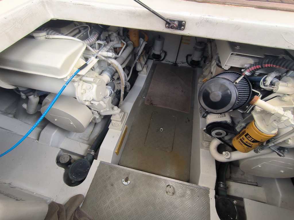 FERRETTI YACHTS 430