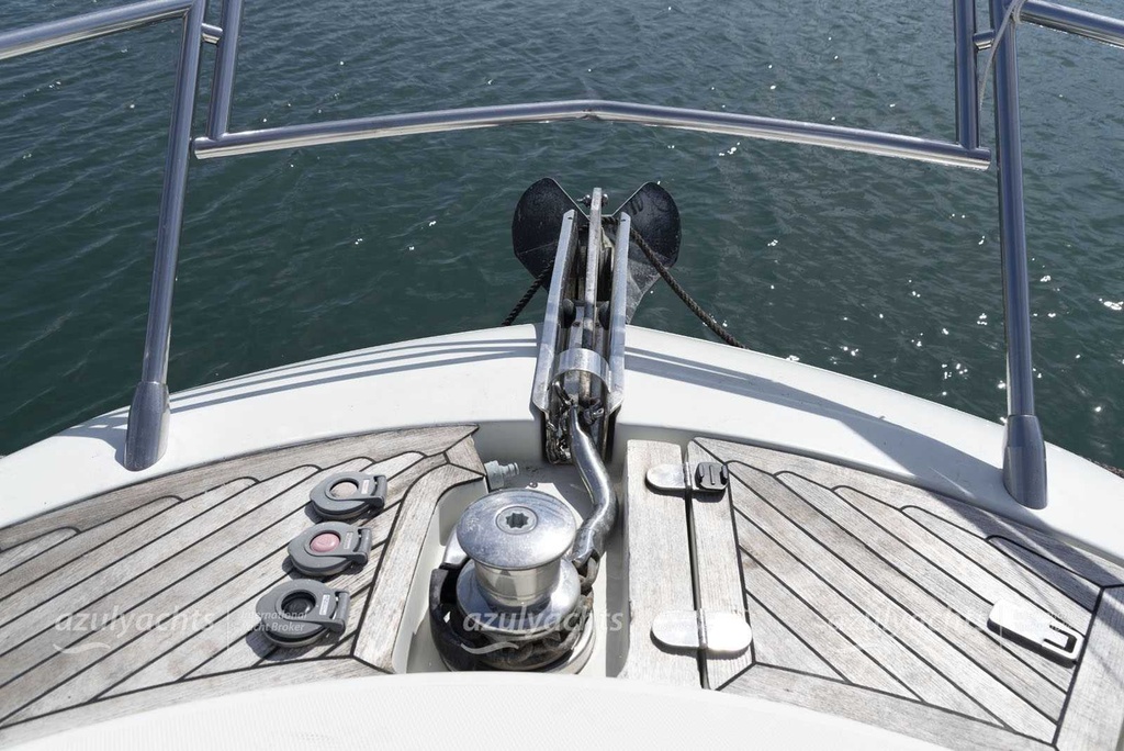 AZIMUT 43 S