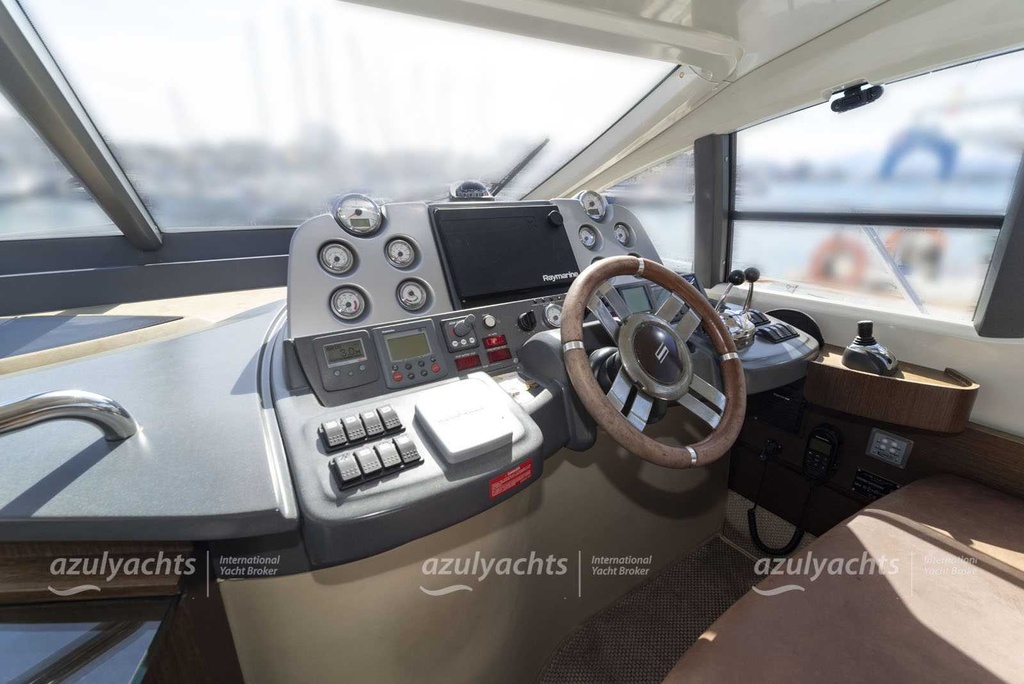 AZIMUT 43 S