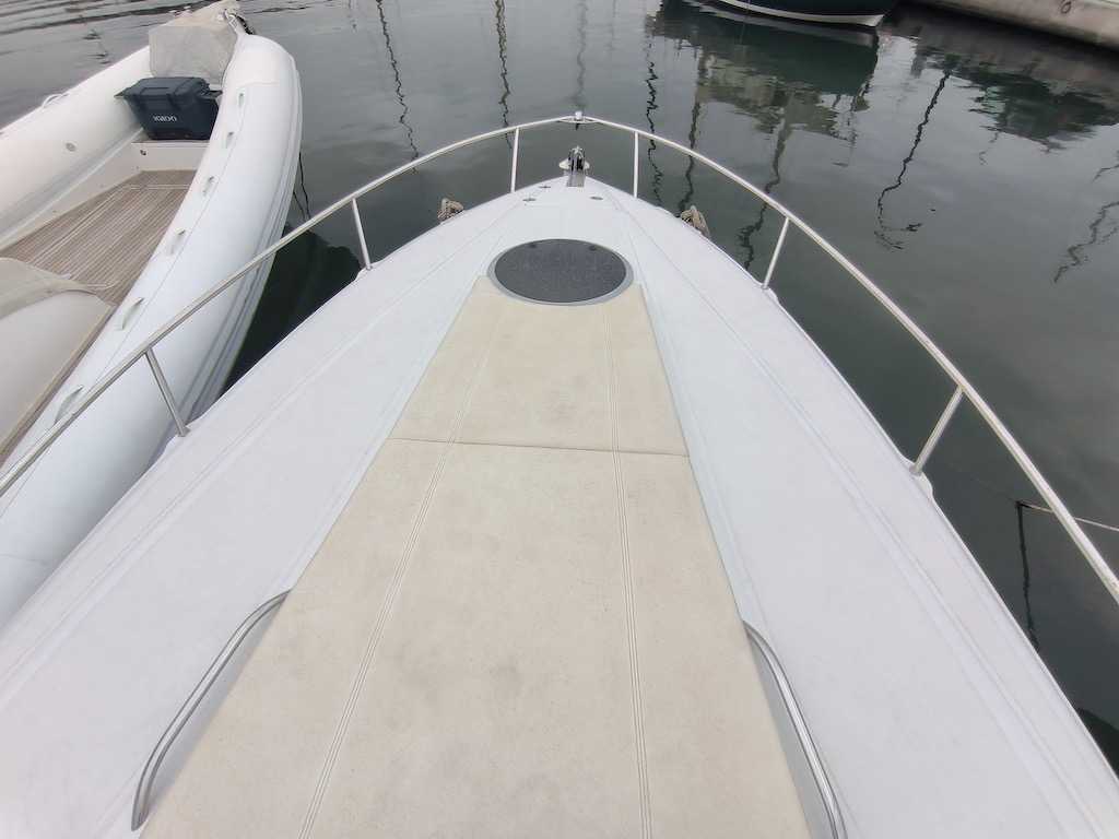 CROWNLINE 315 SCR