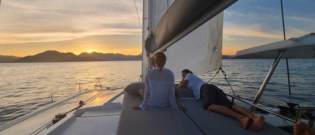 FOUNTAINE PAJOT SAONA 47