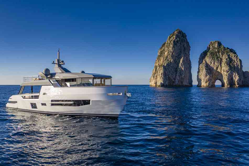 ARCADIA YACHTS SHERPA 80