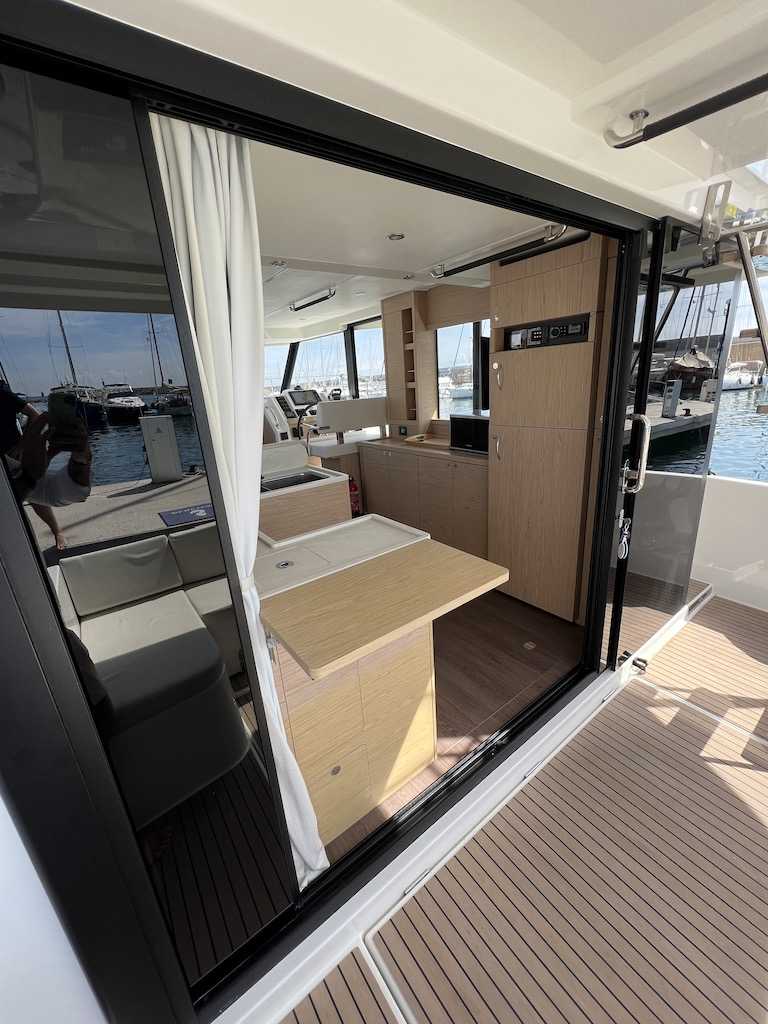 BENETEAU SWIFT TRAWLER 41 FLY