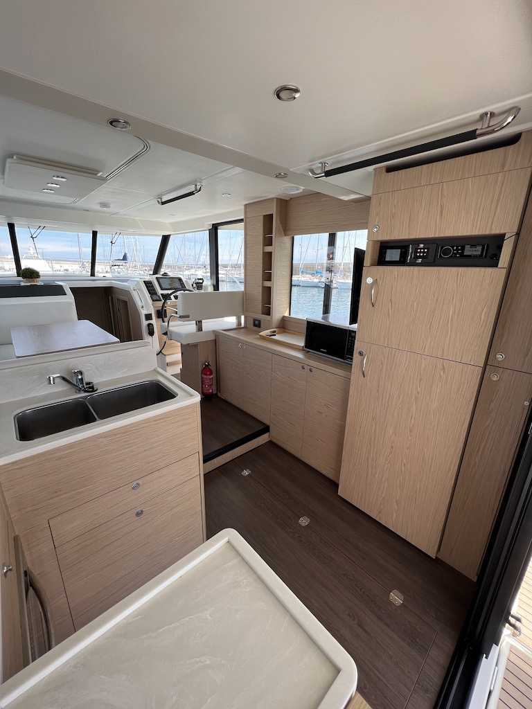 BENETEAU SWIFT TRAWLER 41 FLY