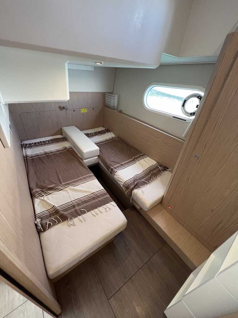 BENETEAU SWIFT TRAWLER 41 FLY