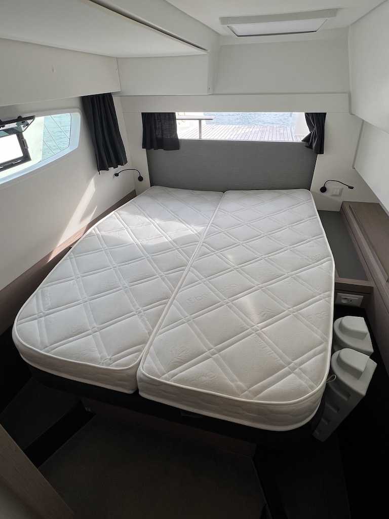 FOUNTAINE PAJOT SAONA 47