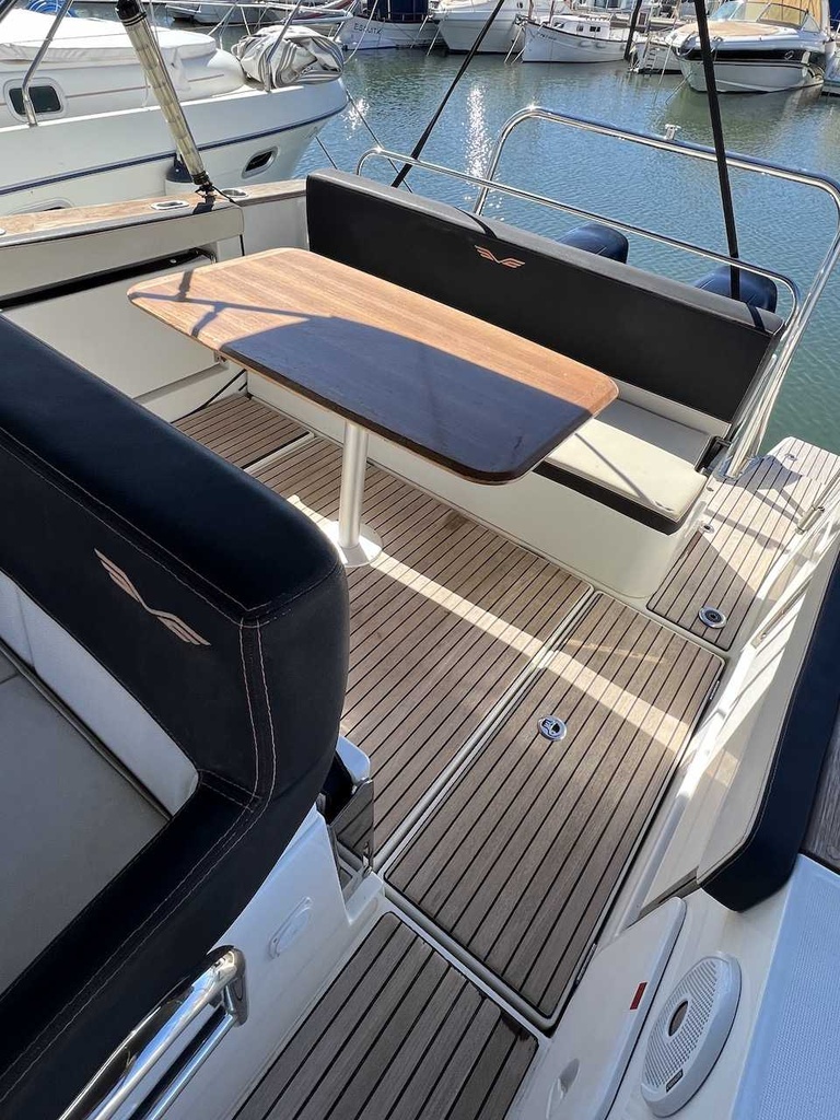 BENETEAU FLYER 8.8 SPACEDECK