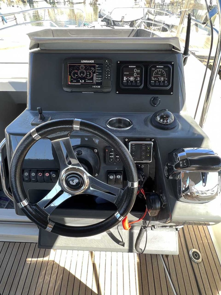BENETEAU FLYER 8.8 SPACEDECK