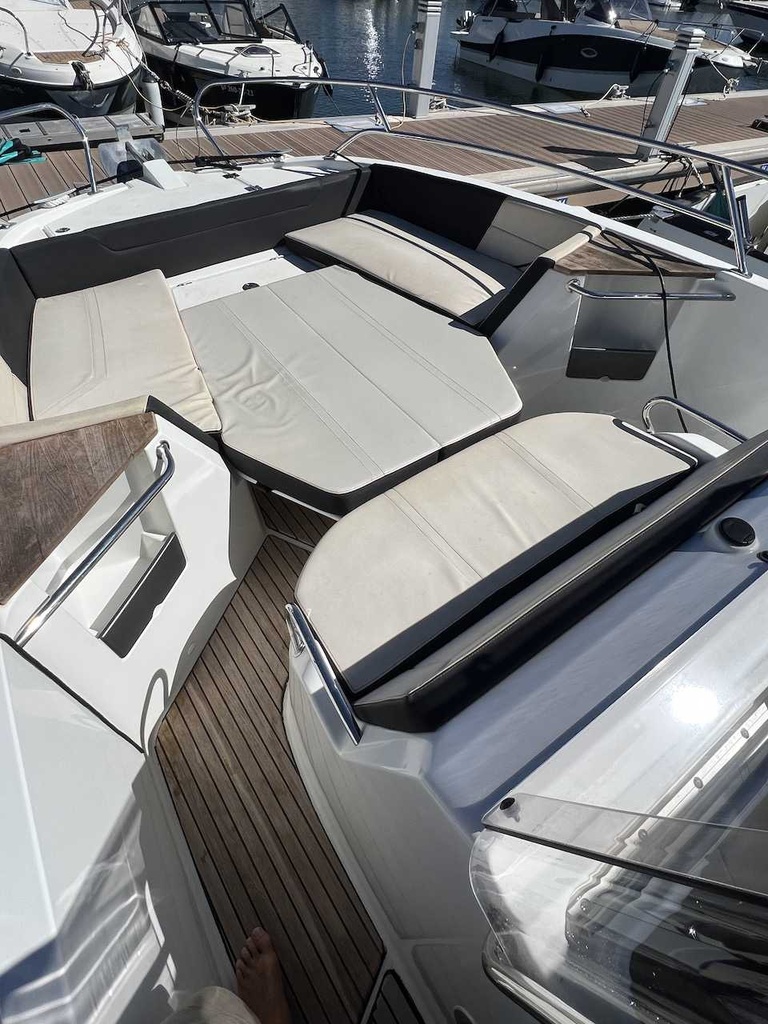 BENETEAU FLYER 8.8 SPACEDECK