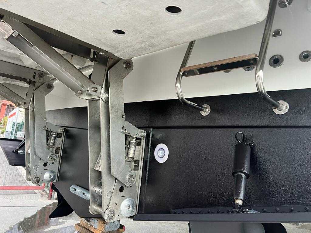 BENETEAU SWIFT TRAWLER 50