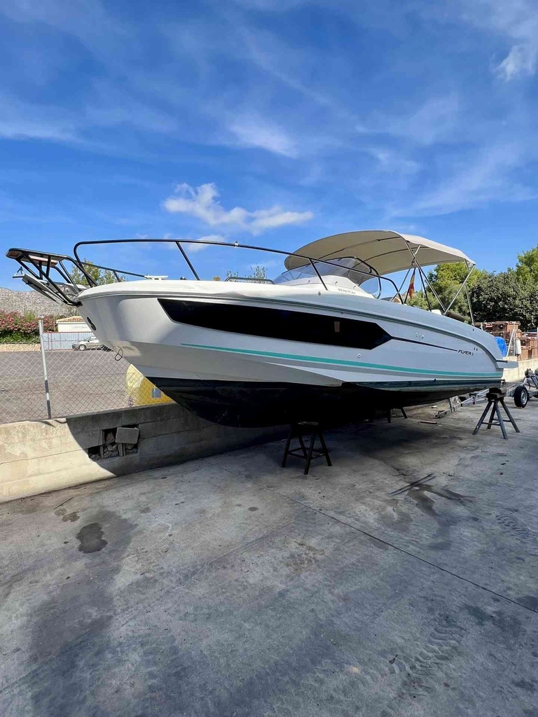 BENETEAU FLYER 8 SUNDECK V2