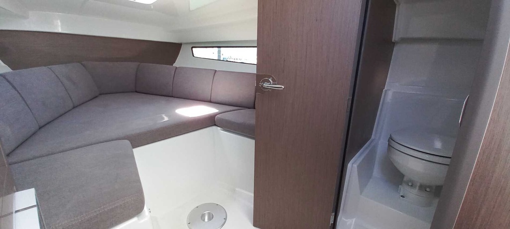 BENETEAU FLYER 8 SUNDECK V2