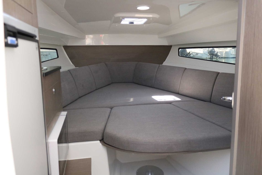 BENETEAU FLYER 8 SUNDECK V2