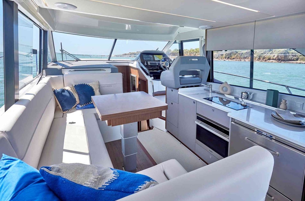 BENETEAU ANTARES 12