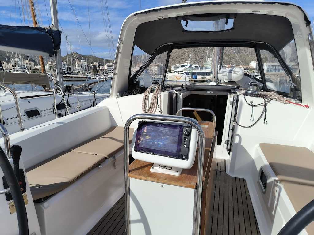 BENETEAU OCEANIS 38 CRUISER