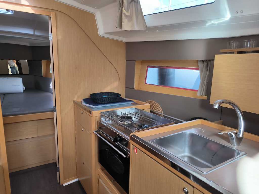 BENETEAU OCEANIS 38 CRUISER