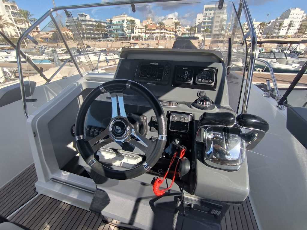 BENETEAU FLYER 8.8 SPACEDECK