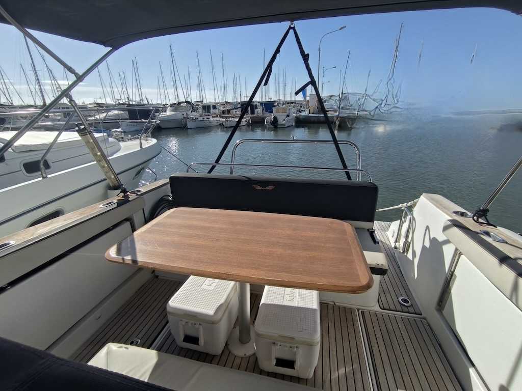 BENETEAU FLYER 8.8 SPACEDECK