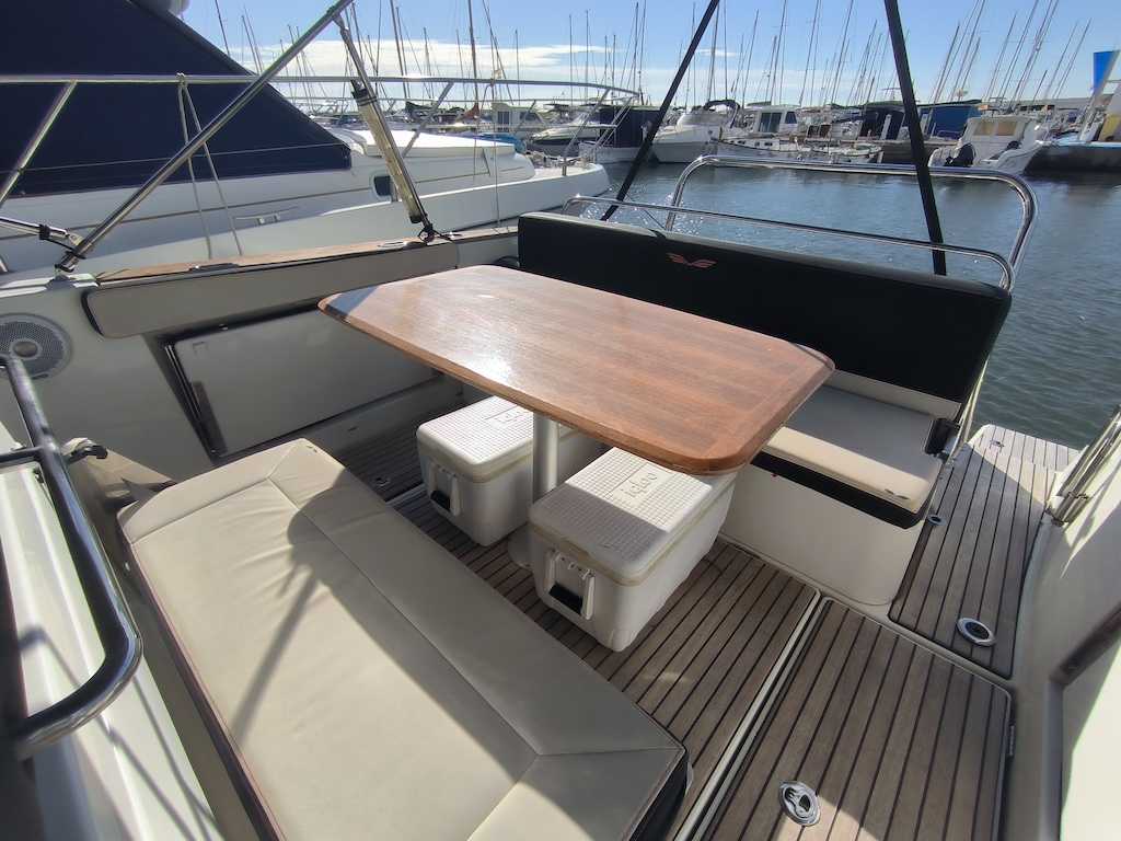 BENETEAU FLYER 8.8 SPACEDECK