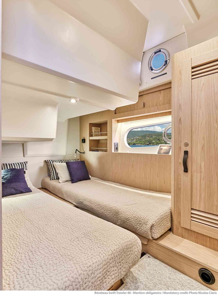 BENETEAU SWIFT TRAWLER 48