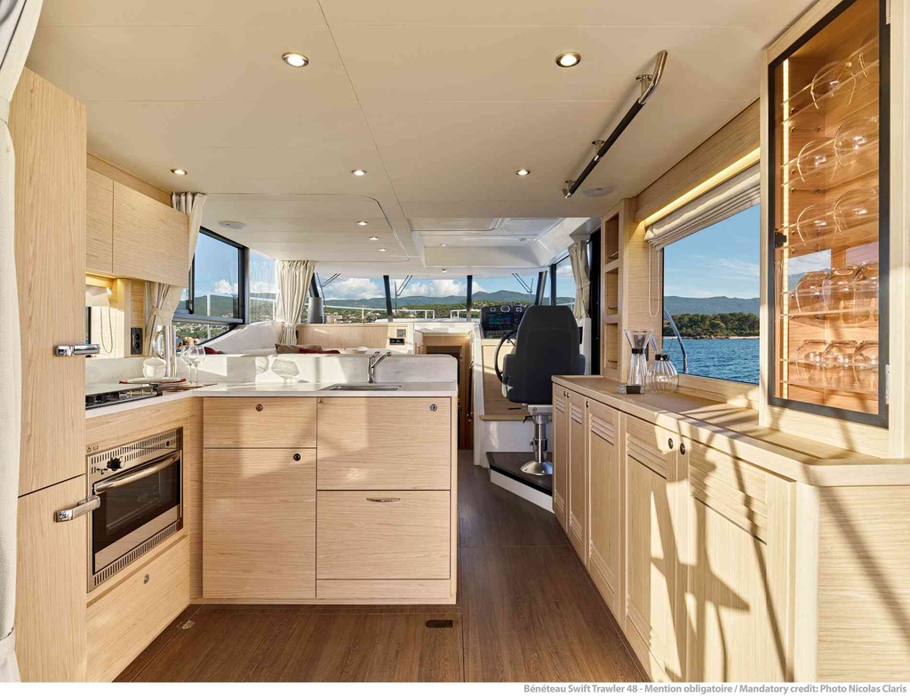 BENETEAU SWIFT TRAWLER 48