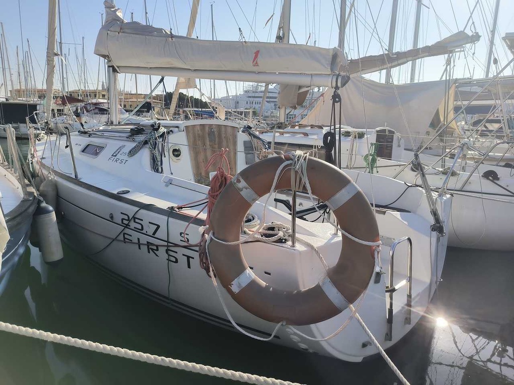 BENETEAU FIRST 25.7