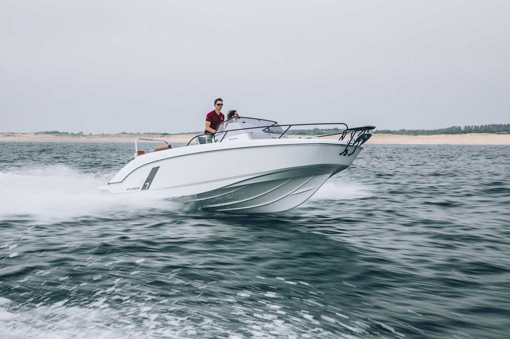 BENETEAU FLYER 7 SUNDECK