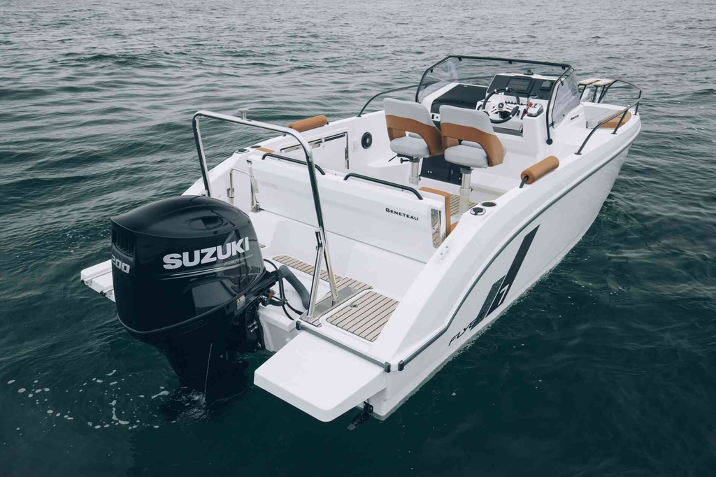 BENETEAU FLYER 7 SUNDECK